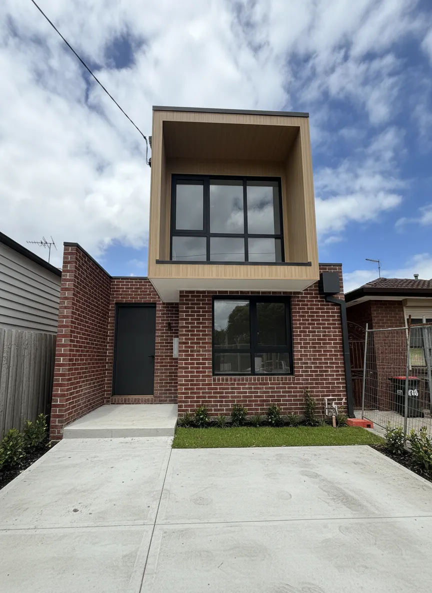 Ultra-slim aluminium windows in Windsor - New Build - High Energy Performance Series